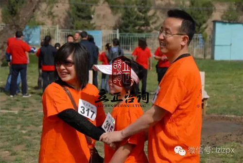 如何給客戶優(yōu)質(zhì)的蘭州拓展培訓(xùn)服務(wù)