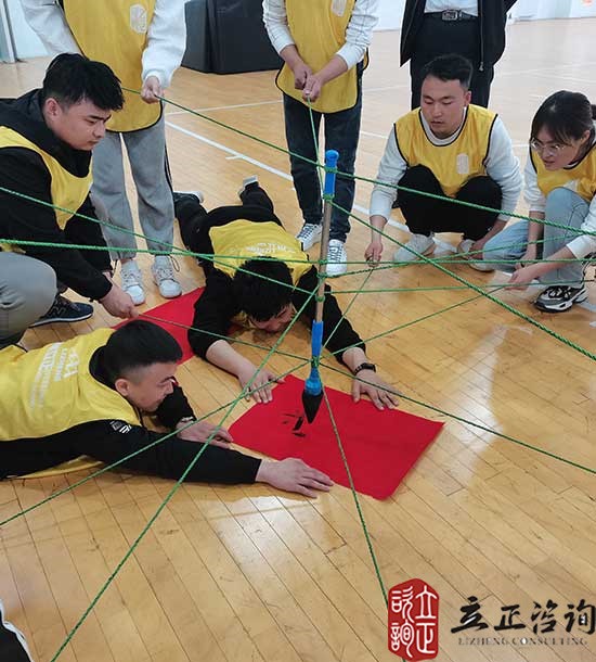 培訓(xùn)單位:甘肅*建集團公司培訓(xùn)課程:拓展訓(xùn)練